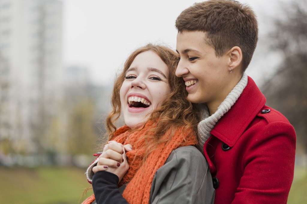 Lesben Dating: 10 Tipps, wie du im Internet deine Traumfrau finden kannst